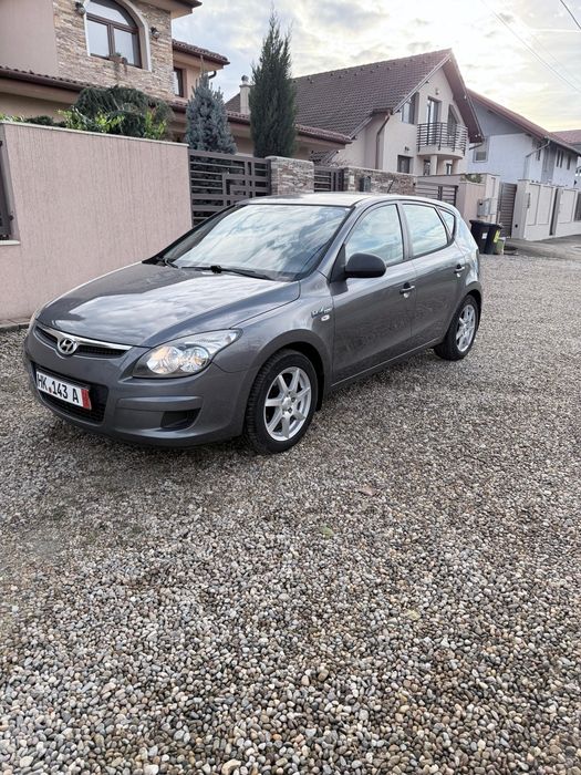 Hyundai i30 an 2010 1.6CRDI Pret 2999€uro