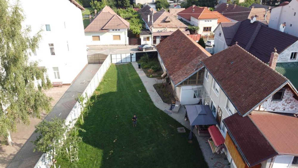 Casă de vânzare zonă  centrală  Str. Școlii  Nr. 13