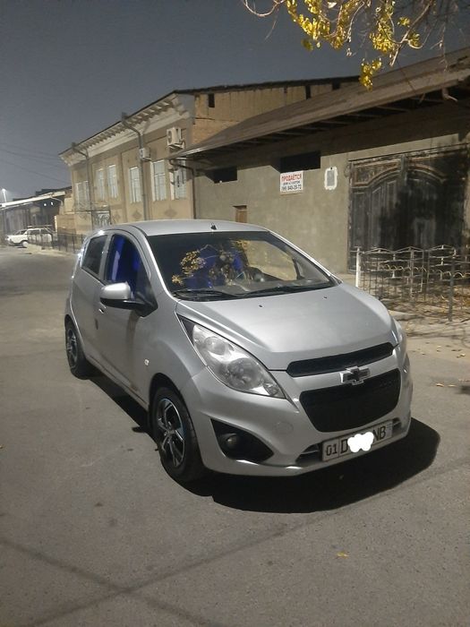 Spark sotiladi 2015 yil 4 pozitsiya avtomat