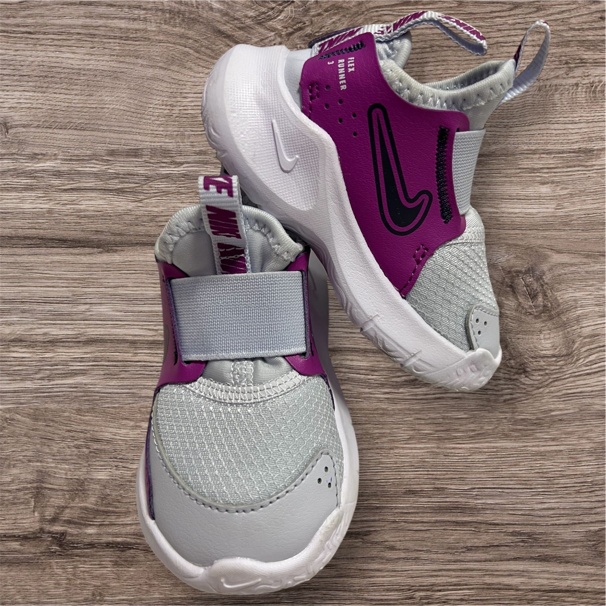 Детски маратонки Nike Flex Runner 3 сив/лилав