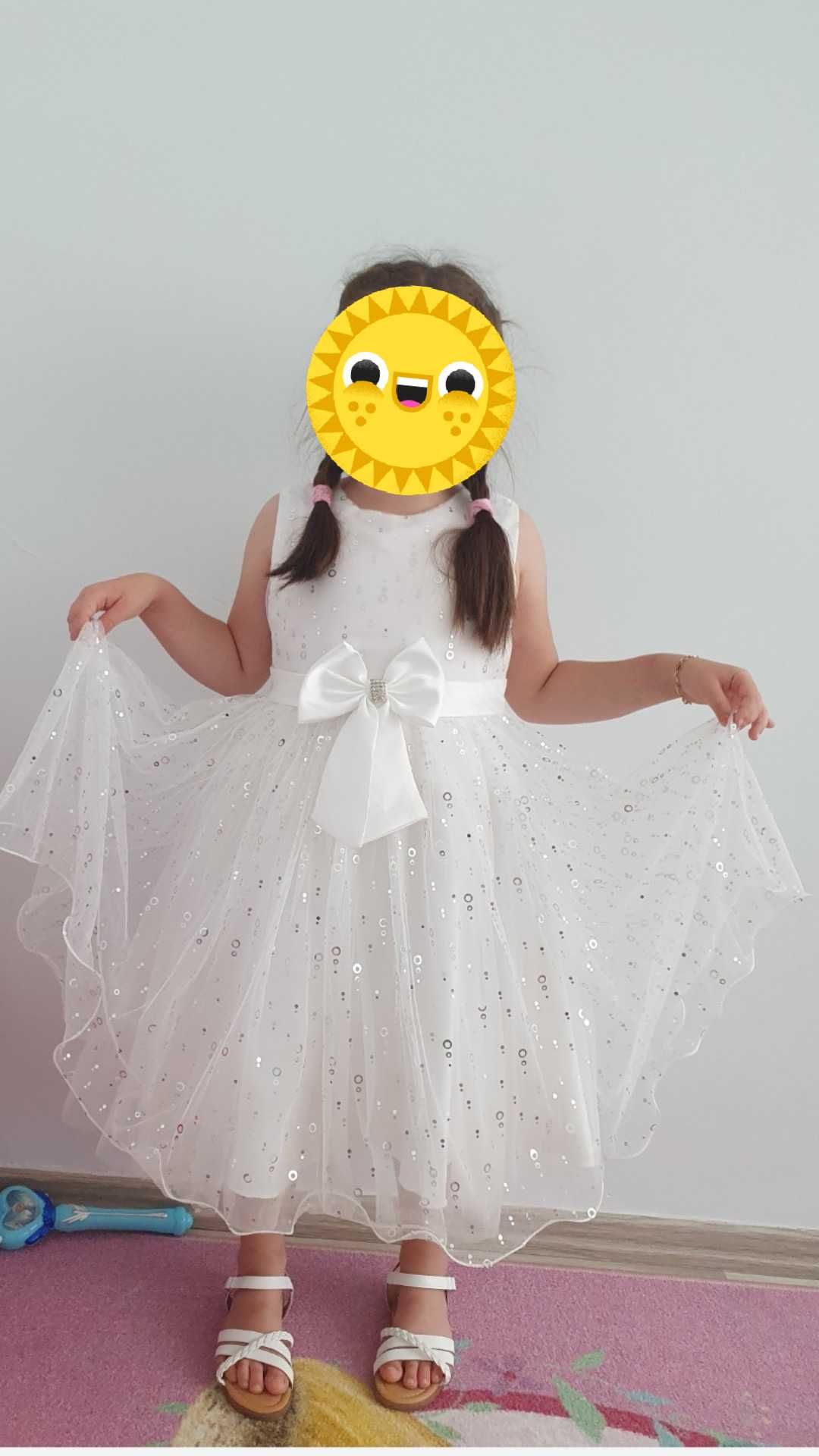 Детска бяла  рокля