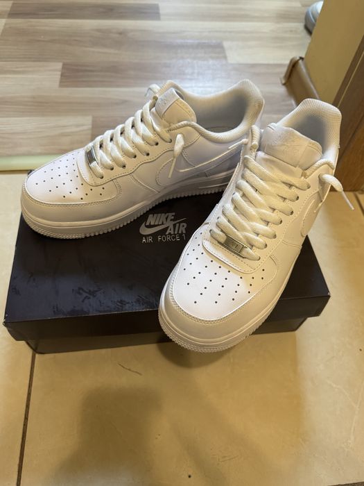 Vand Air Force 1 albi
