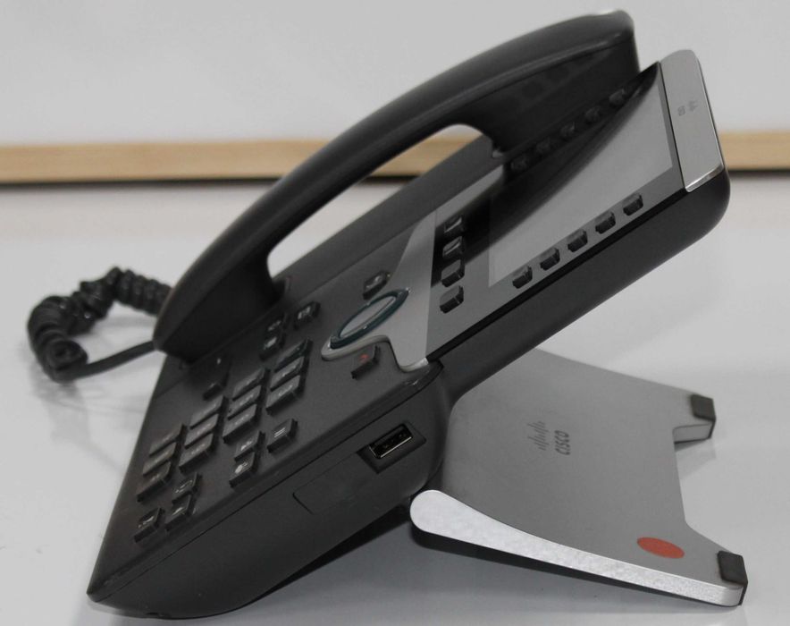 IP телефон Cisco 8851
