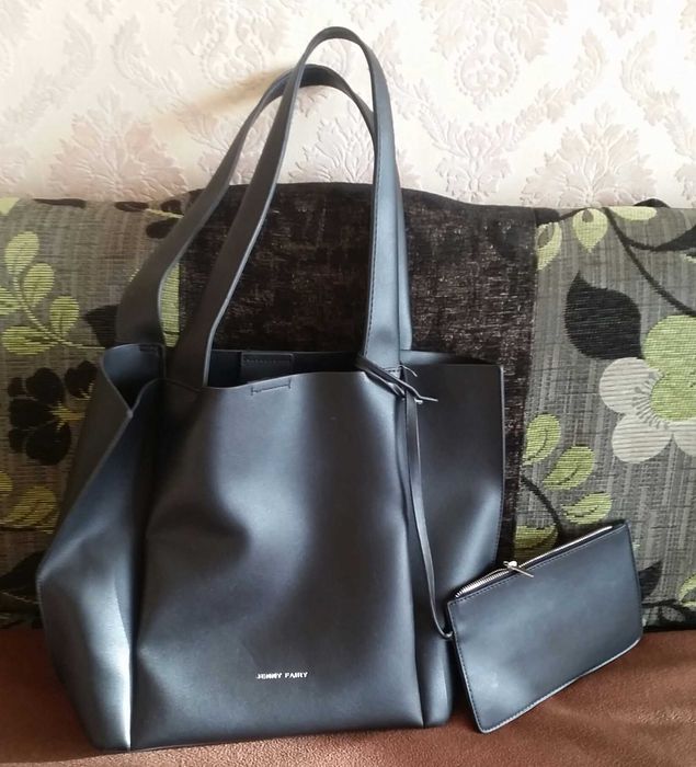 Продавам изгодно дамска чанта