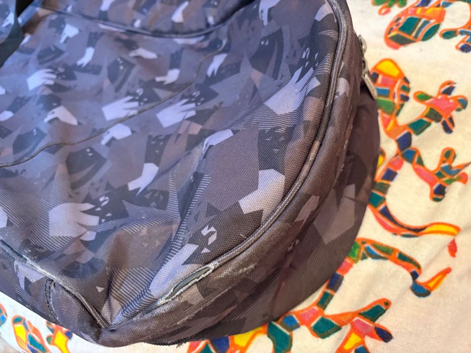 Burton, Сак за сноуборд  и ски Rossignol