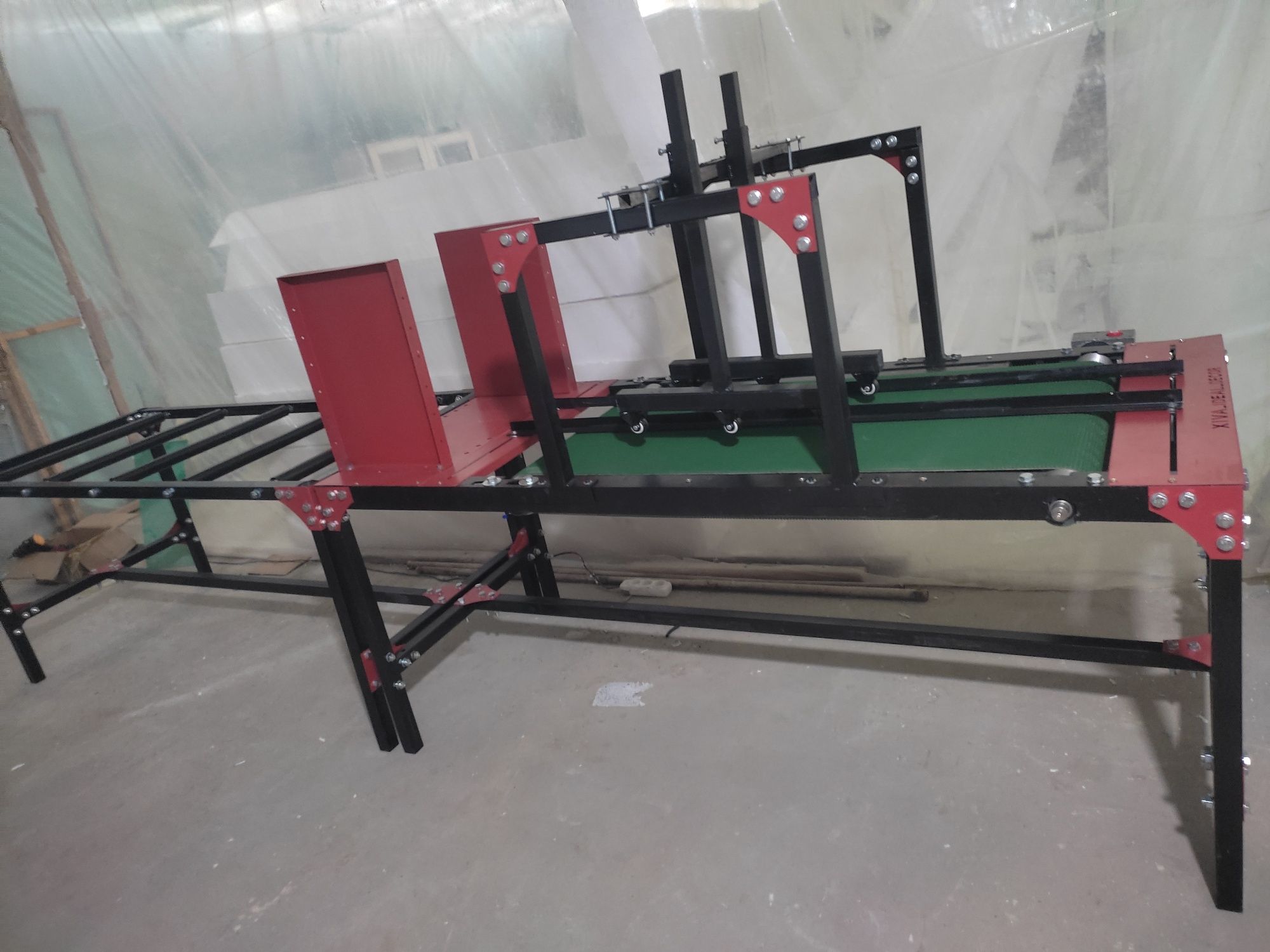 penoplast kesadigan va qoplama qiladigan dasgoh