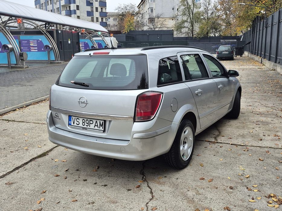Vînd Opel Astra h 1.7 d toate actele valabile fiscal pe loc