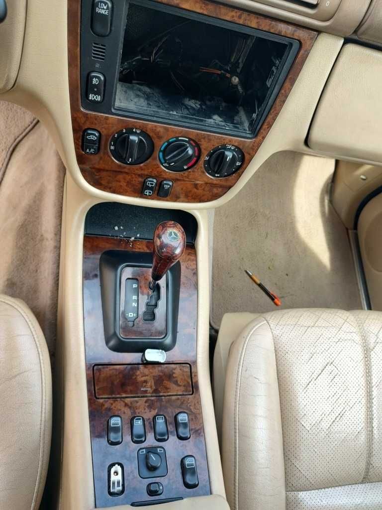 На части ML270 само на части