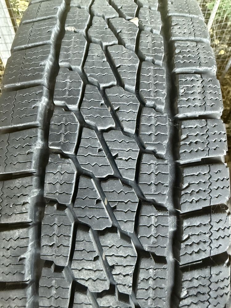 Бусови гуми 195.75.16С Firestone
