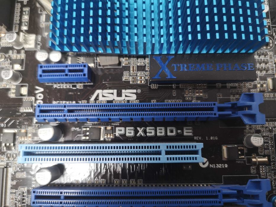 Дънна платка - ASUS P6x58D-E