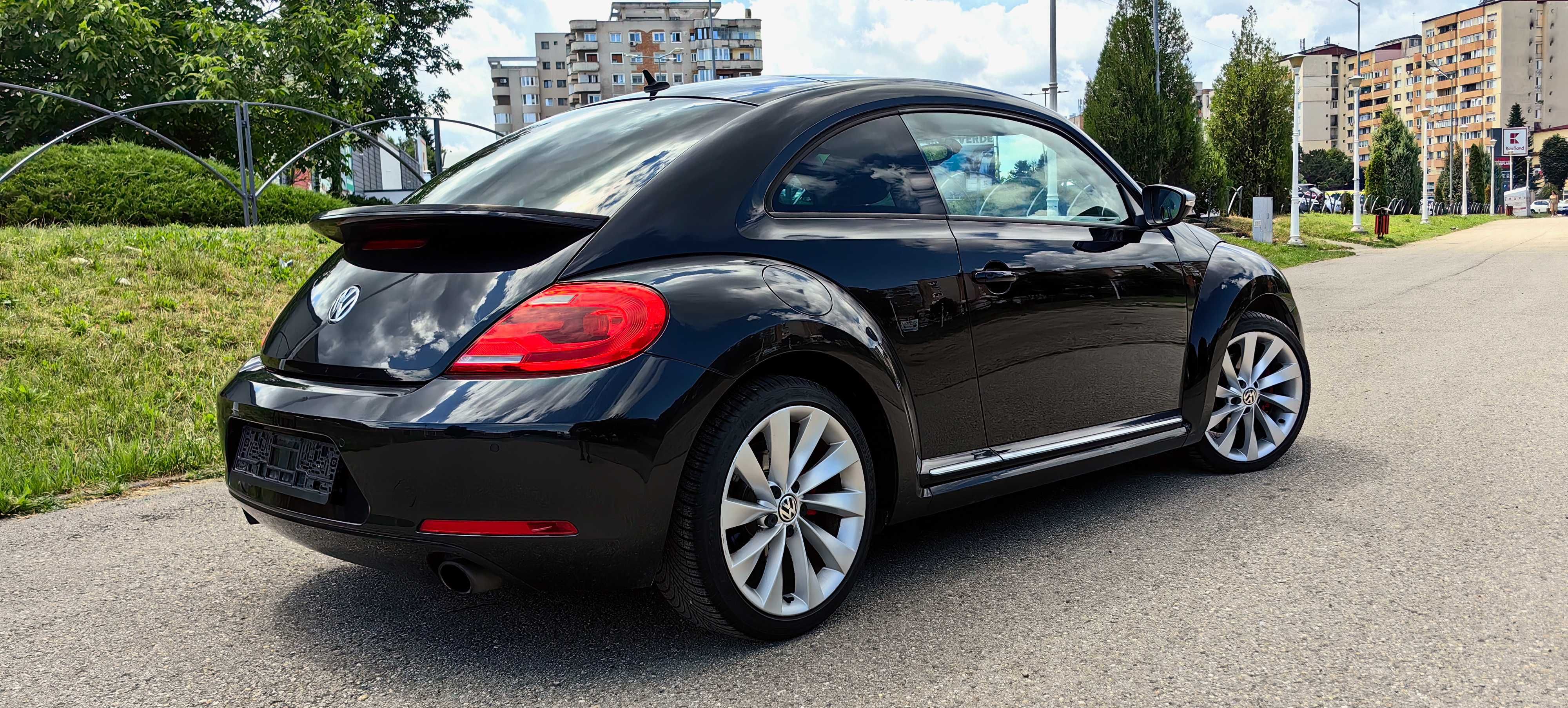 VW Beetle, 200CP, DSG, Keyless Entry/Go, Jante 18", Senzori