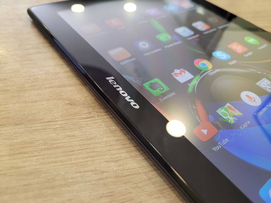 Таблет Lenovo IdeaTab 10.1" HD/ SIM card