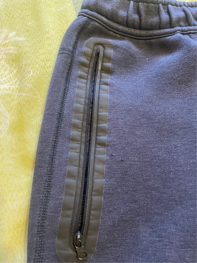 Оригинално долнище Nike