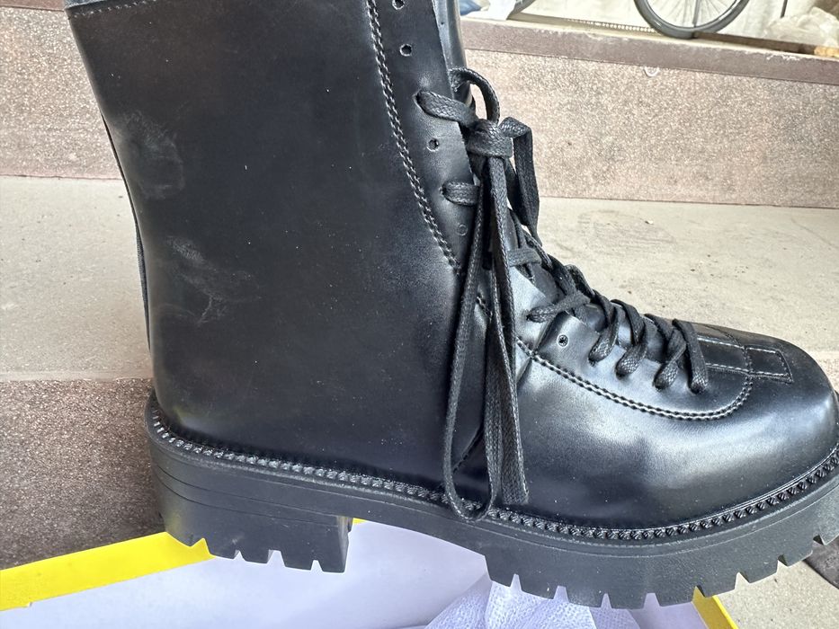 Ботинки Кроссовки