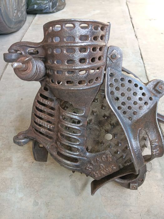 Sfarnitoare/despuitor de porumb