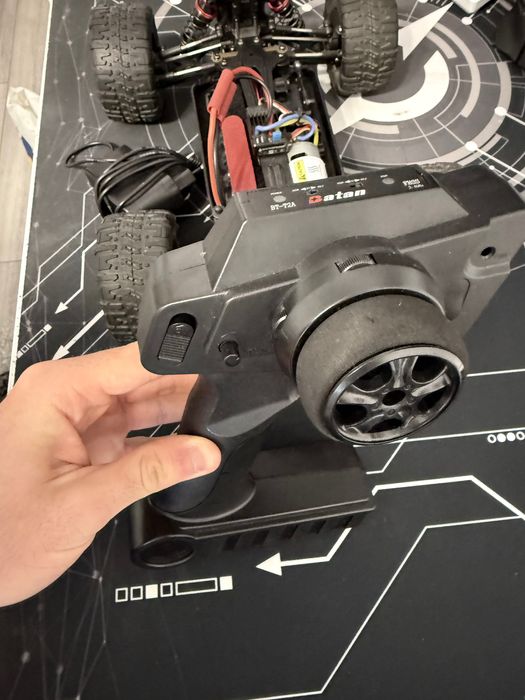 Automodel Batan MTruck 4X4 / 1:16 - vezi descriere