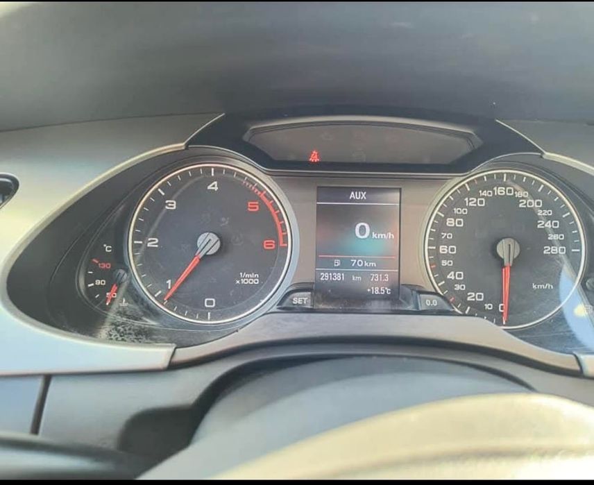 Vând Audi A4 B8 2009