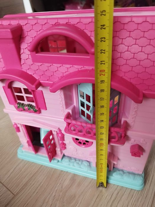 Къща за кукли с мебели