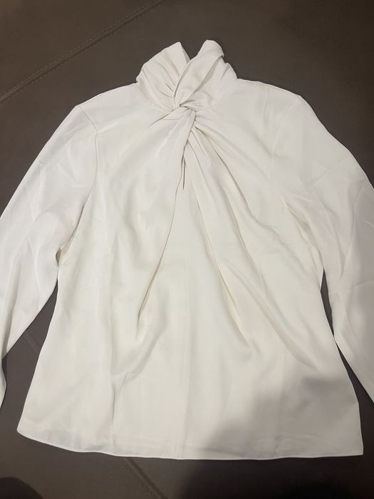 Бяла блуза/дълъг ръкав/