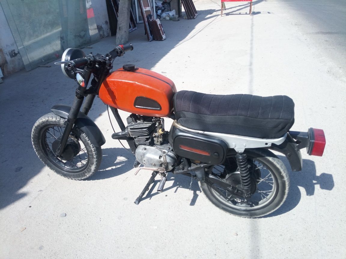 Motosikl Vosxod. Denov