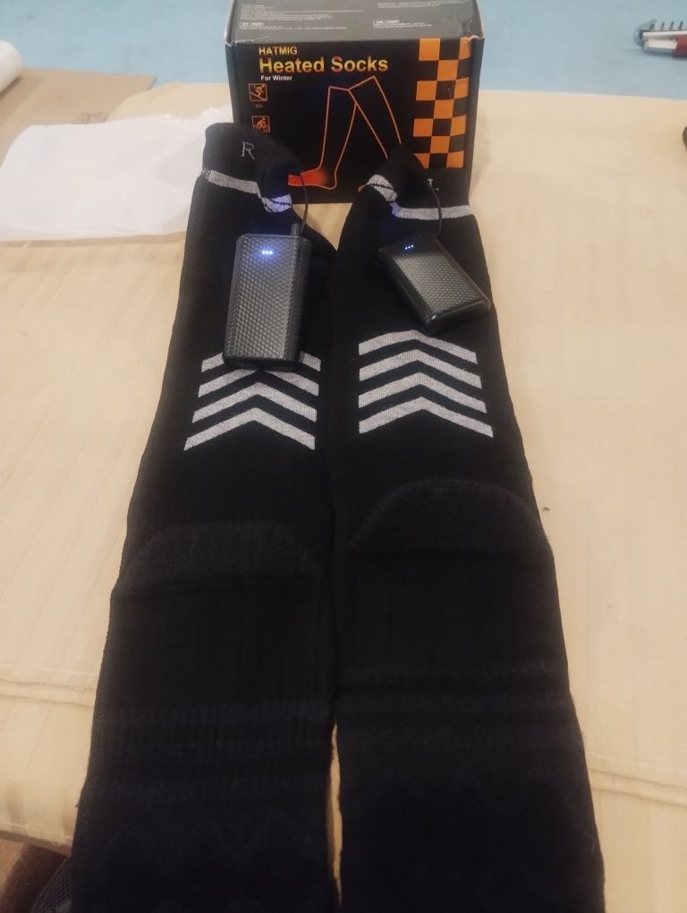 Електрически ръкавици и чорапи с батерии