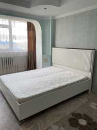 Продам 2-х спальный кровать + комод