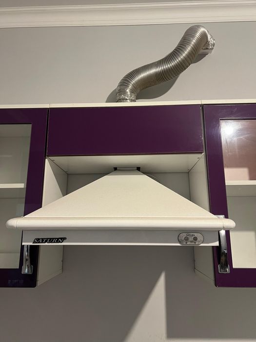 Продам кухонную вытяжку