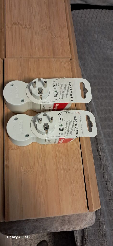 Legrand adaptor priza 3 întrări  2 buc