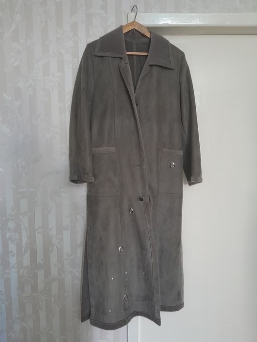 Продаётся пальто.