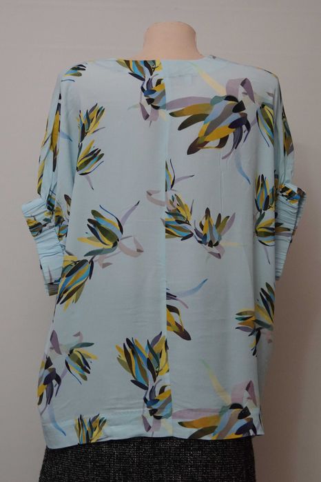 Bluza Escada Sport  multicolora marimea 40