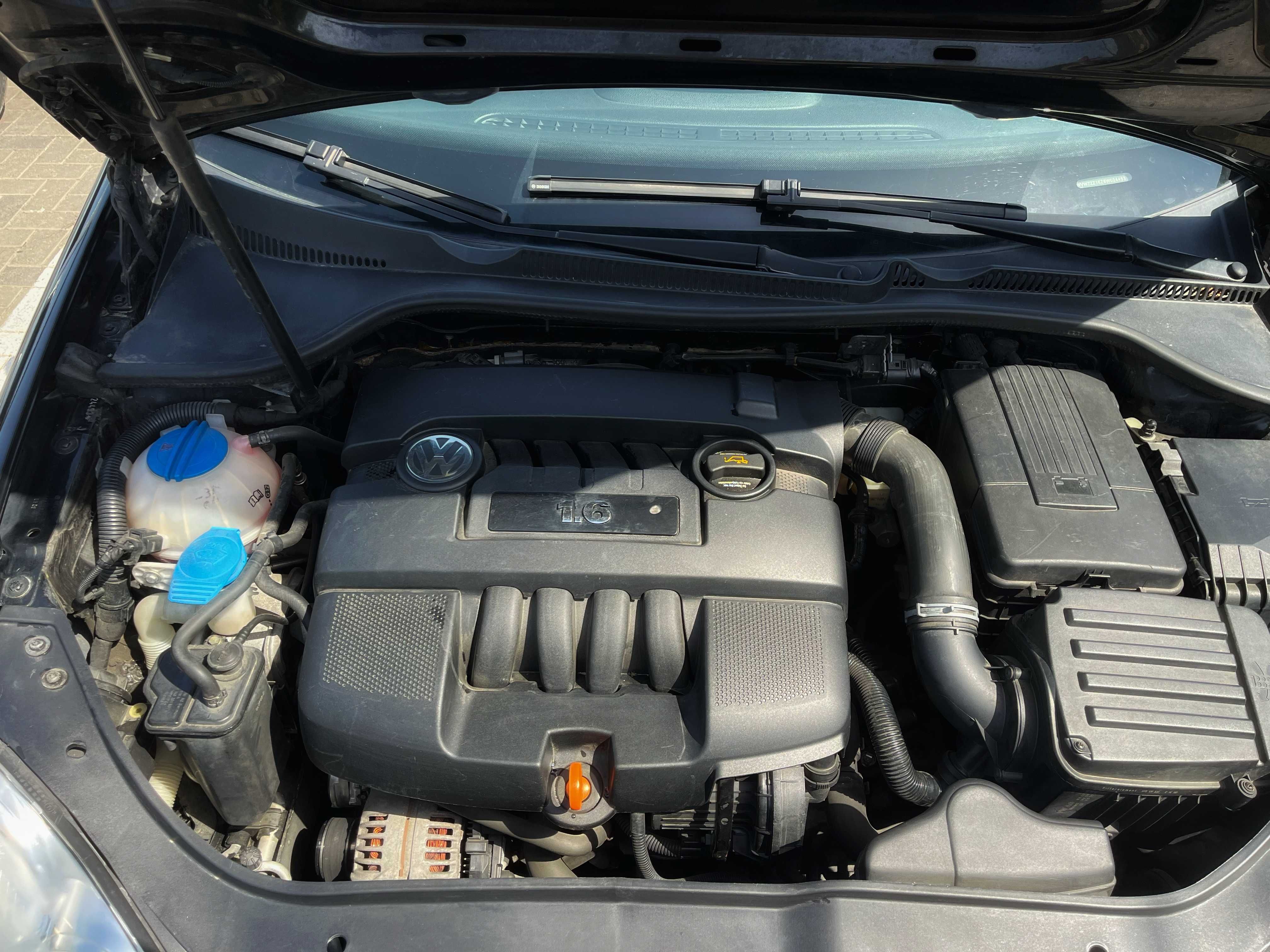Vand VW Golf 5 1.6MPI benzina manuala 140000km din 2006