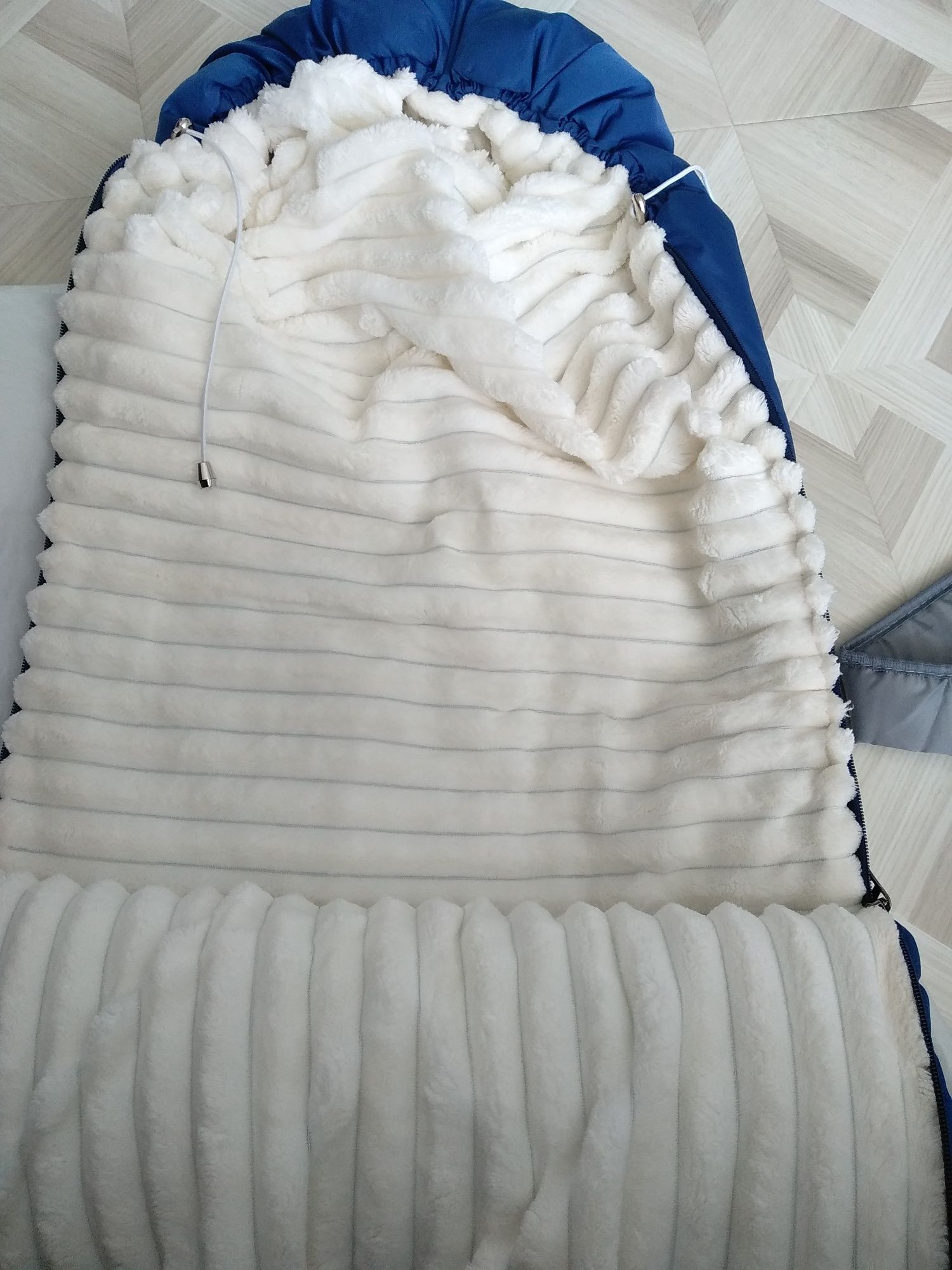 Продам конверт для новорожденного.