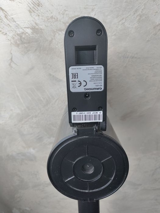 Aspirator vertical Grundig stare foarte bună