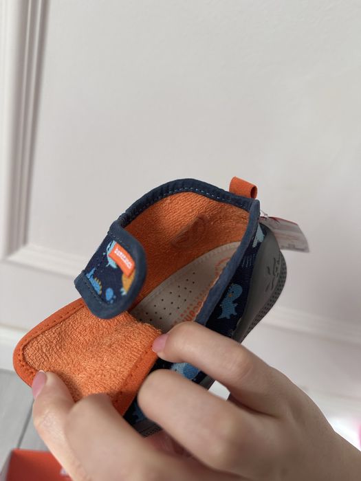 Продается детские полуботинки хорошего качества! Новые!