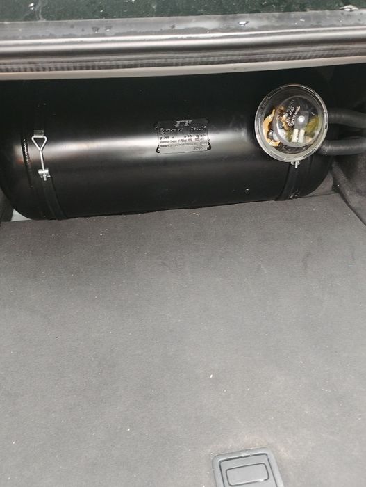 Mercedes E200 сив