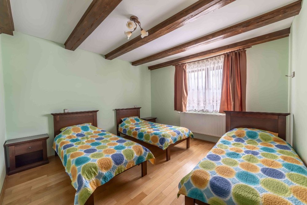 Inchiriez Cabana, Pensiune  Belis