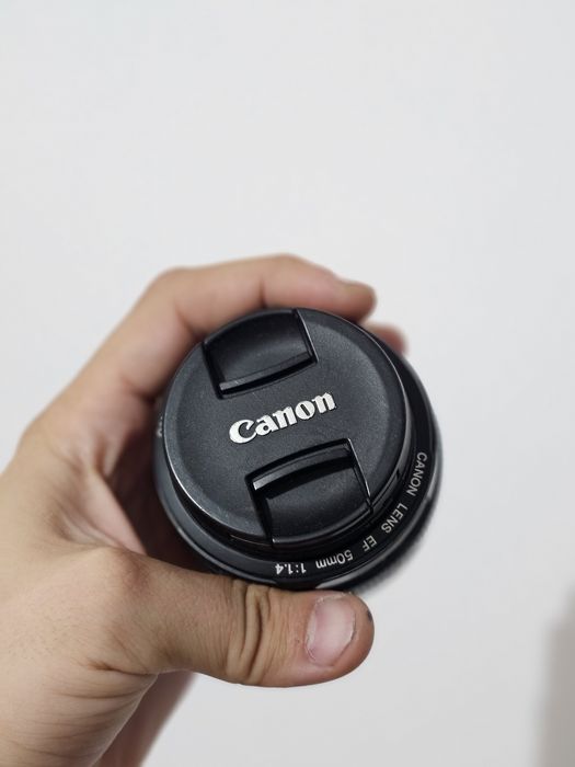 Vand Canon EF 50mm f/1.4 USM
