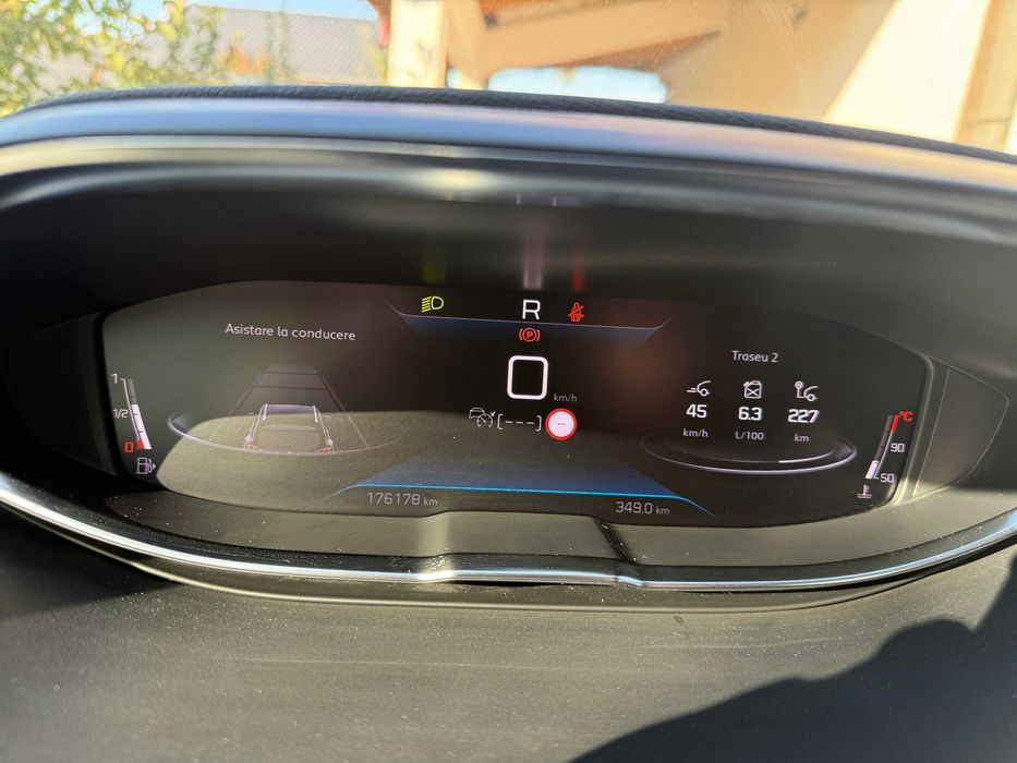 PEUGEOT 3008   1.5HDi 130 cp   176000 km