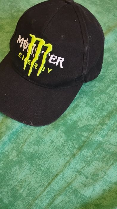 Оригинална шапка на Monster