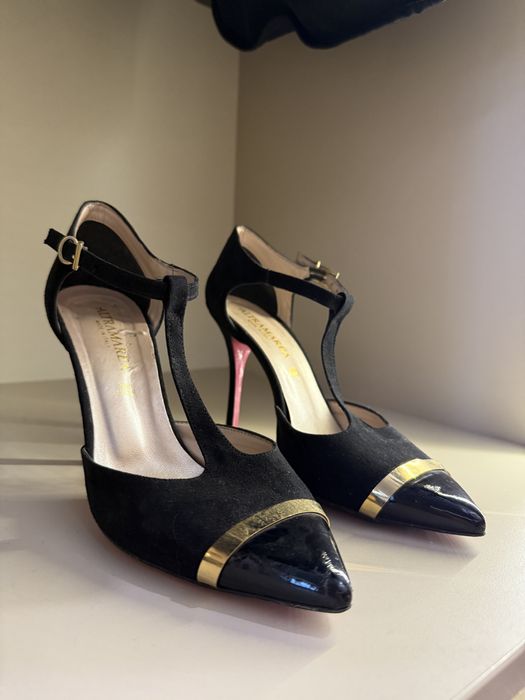 Елегантни обувки на висок ток