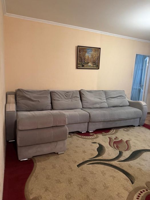 Сдаю 2-х комнатную светлую квартиру в центре города