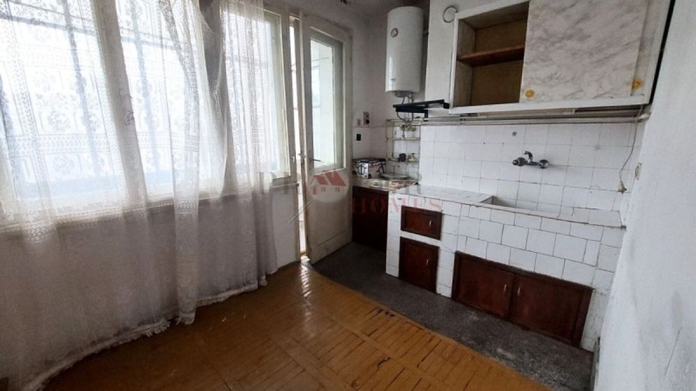 Изгодна Тухлена гарсониера в гр. Велико Търново