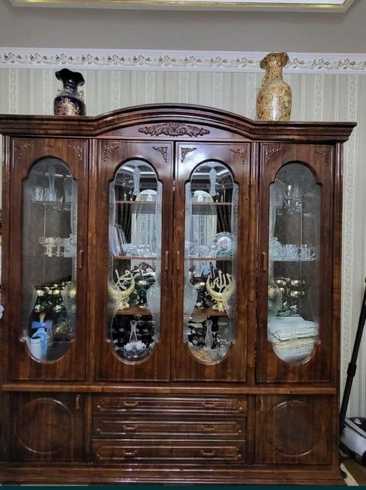 Горка сервант б/у