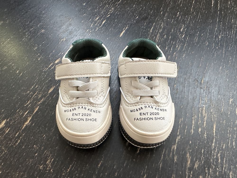 Pantofi sport bebelusi, marimea 16