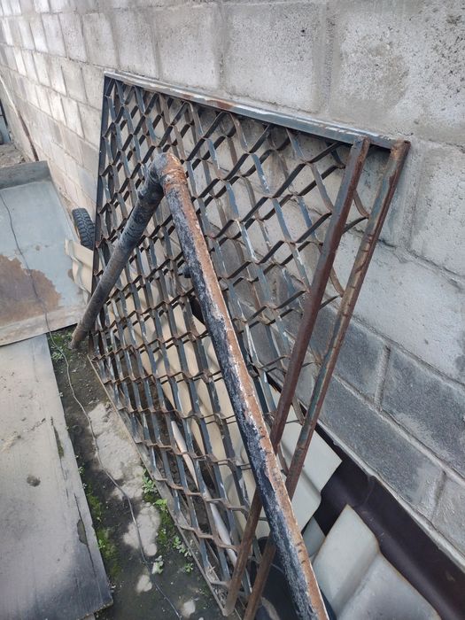 Продам решетки оконные