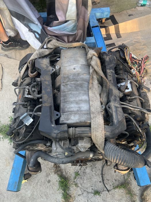 Motor V8 BMW N62B44
