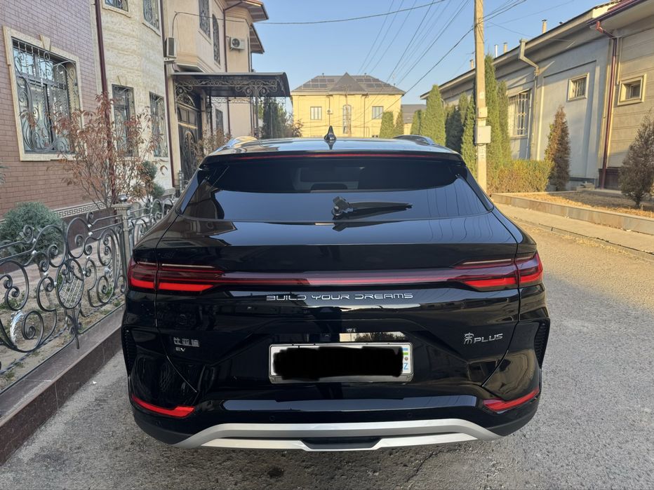 Byd Song Plus champion 2024 год 49.000 km черный