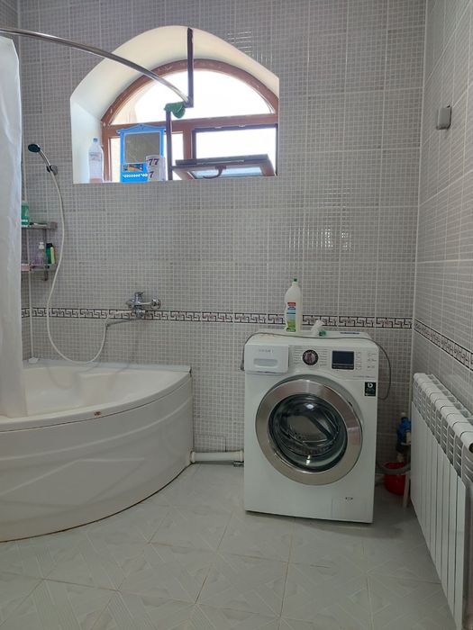 Arenda Urganch  Sh Kona bani roparasi 3xonali 4kavat