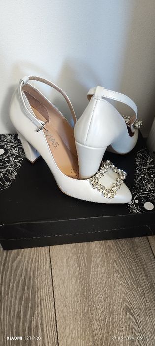 Pantofi de mireasa