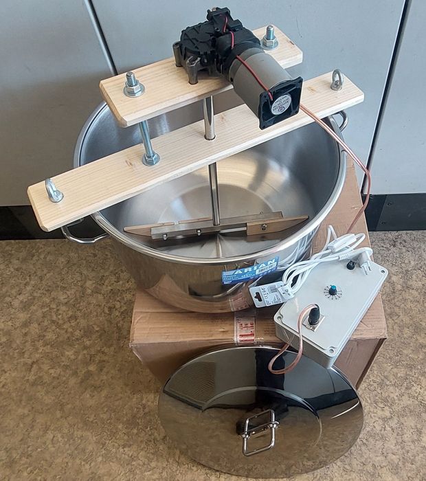 Amestecător automat pentru gemuri ,zacuscă,jumări etc.